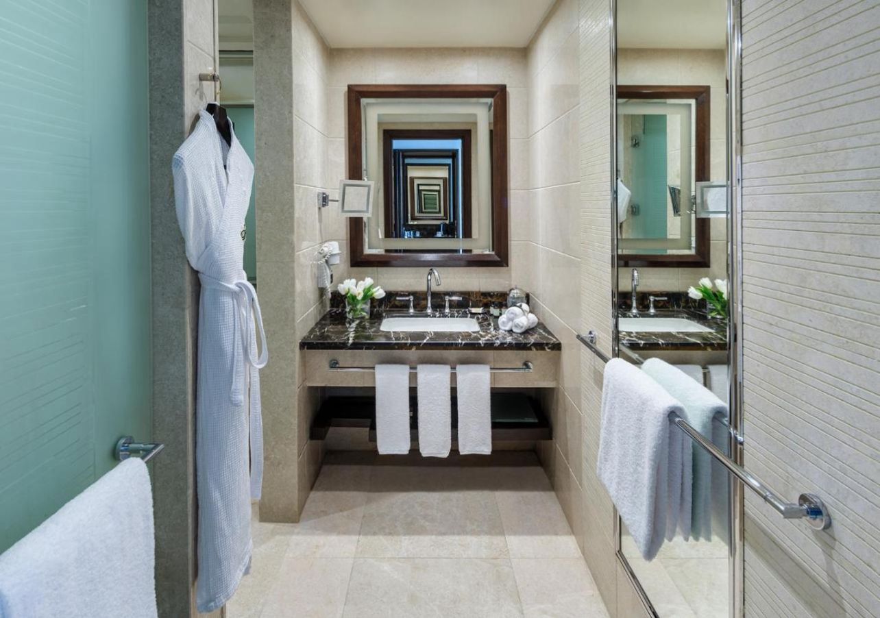 Fairmont Hotel image 3